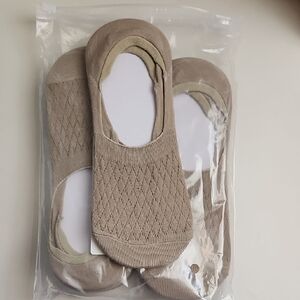 Sold******No-Show Socks Set Of 8 Only Have Yellow.Left